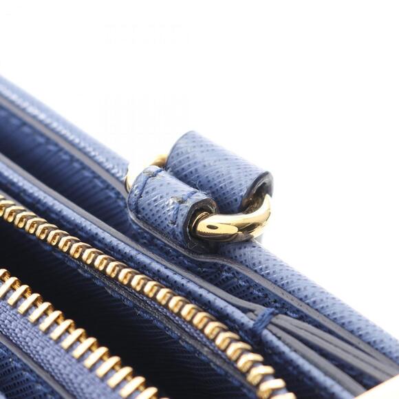 Salvatore Ferragamo Vara Ribbon Handbag, Leather, - Picture 8 of 8